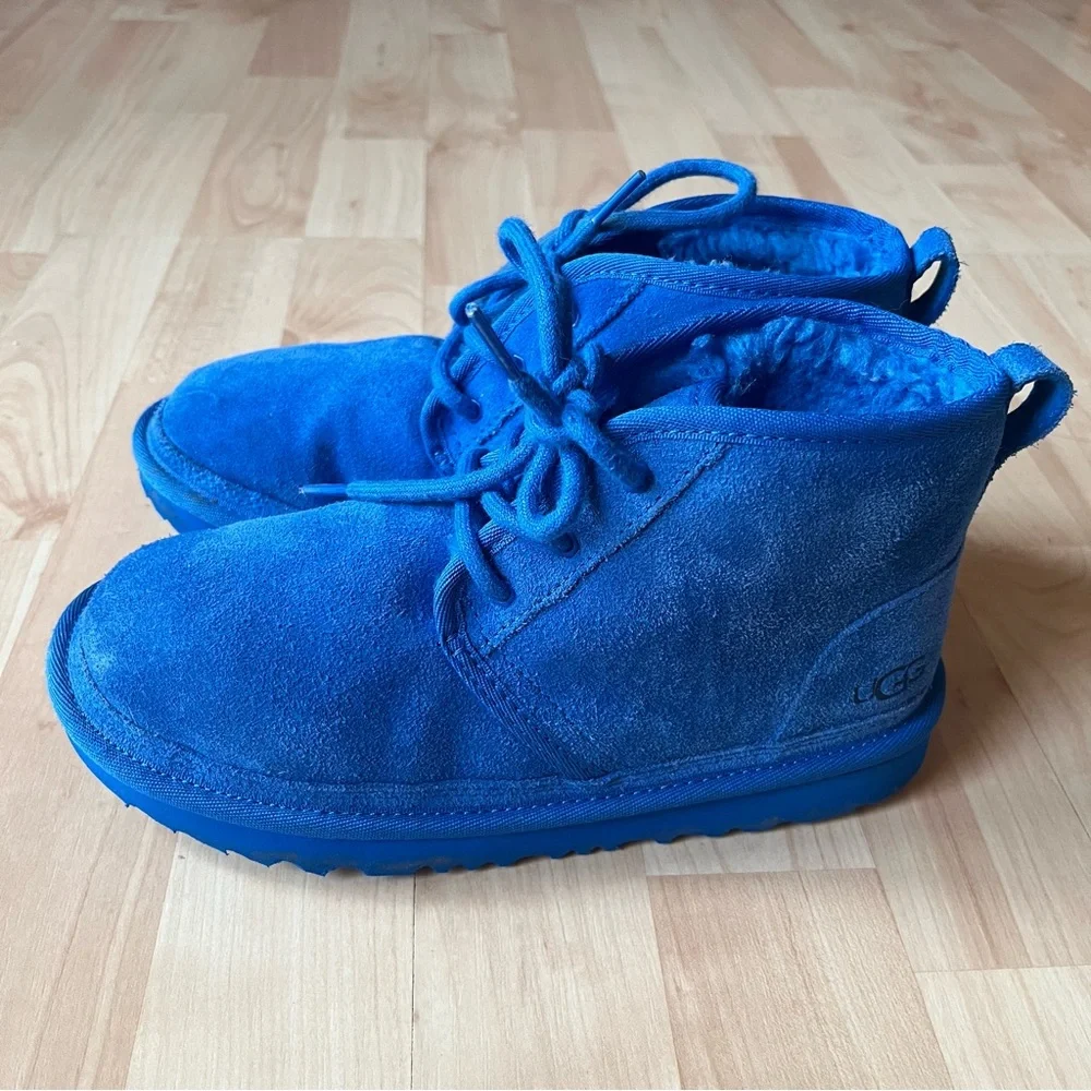 UGG Neumel Chukka Boots Men’s US 4 Women’s 6 Blue Suede Sheepskin 1017320K
